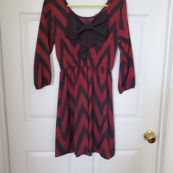 Dress - Picture 2 of 3